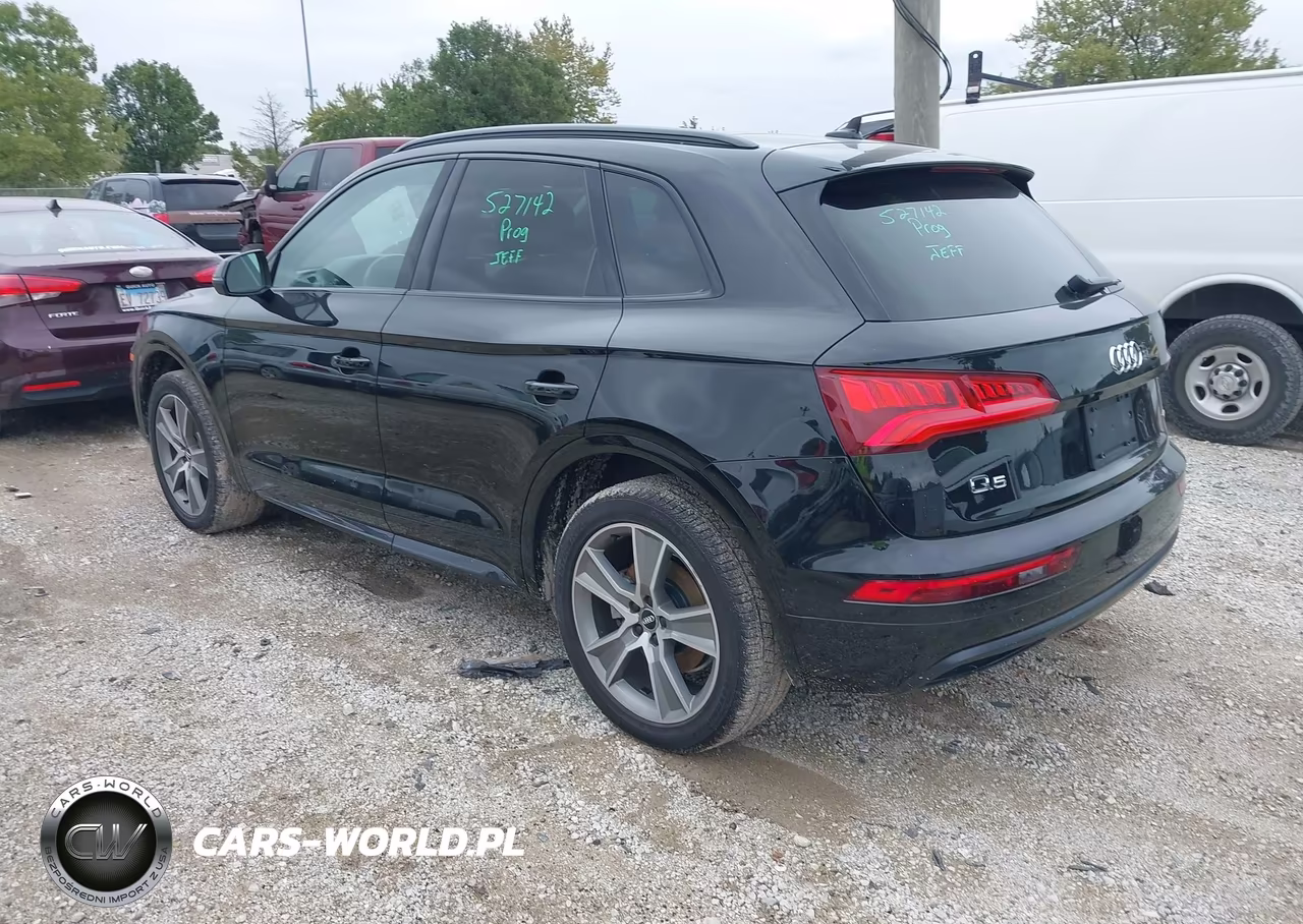 2019 Audi Q5 45 Premium VIN:WA1BNAFY2K2116637 - 3