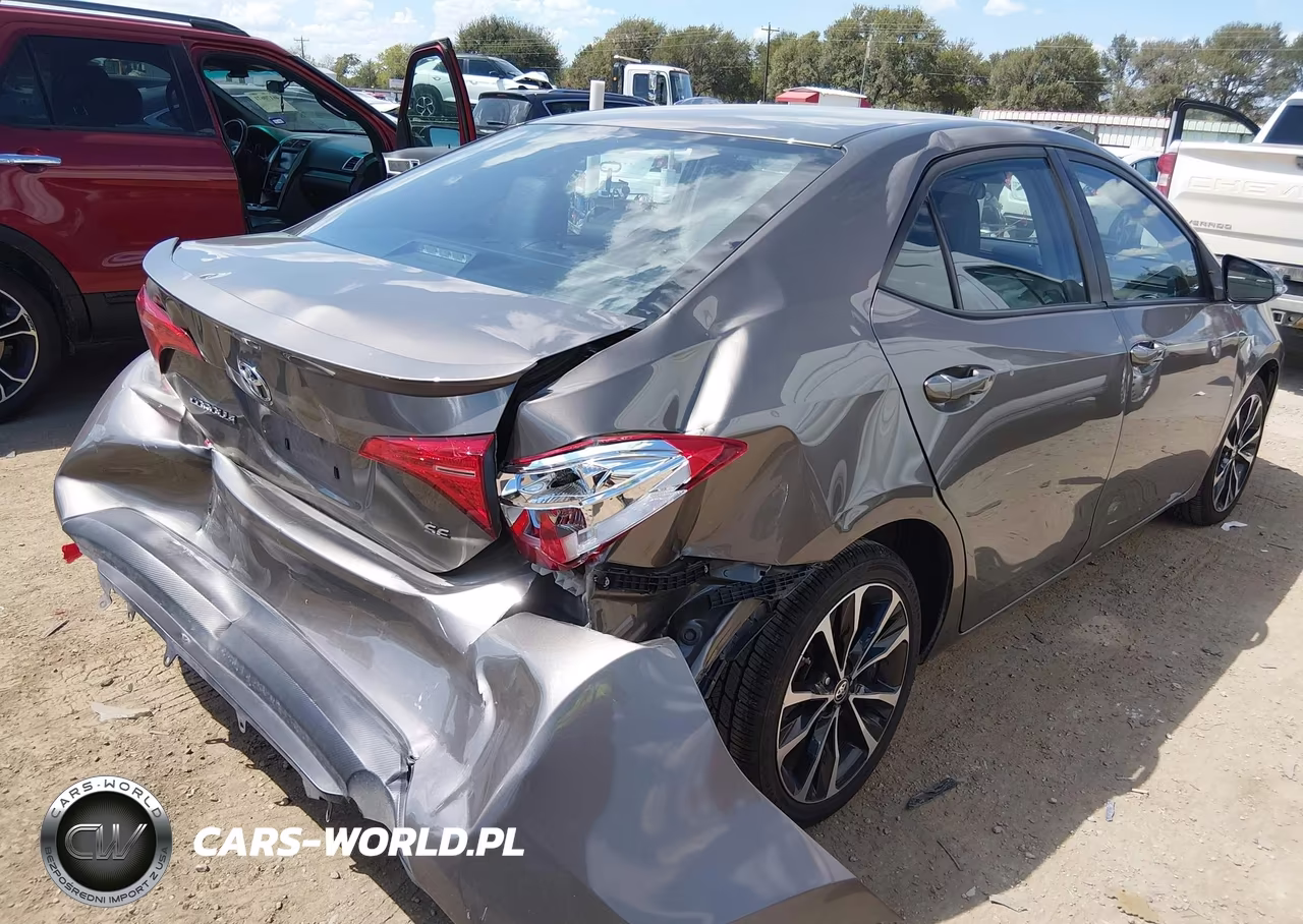 2017 Toyota Corolla Se VIN:2T1BURHE5HC833618 - 4