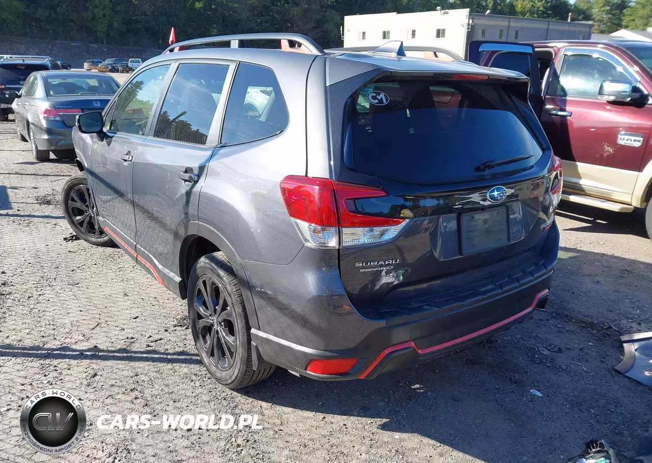 2022 Subaru Forester Sport VIN:JF2SKAJCXNH463551 - 3