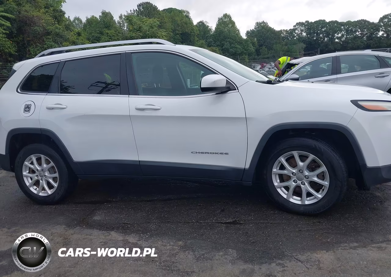 2014 Jeep Cherokee Latitude VIN:1C4PJMCS9EW252141 - 13