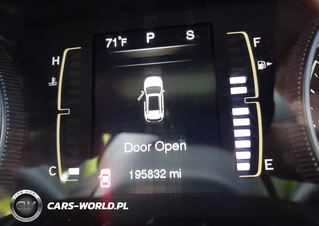 2014 Jeep Cherokee Latitude VIN:1C4PJMCS9EW252141 - 15