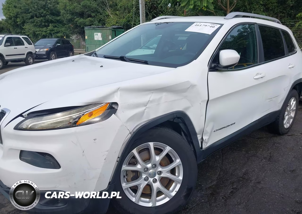 2014 Jeep Cherokee Latitude VIN:1C4PJMCS9EW252141 - 6