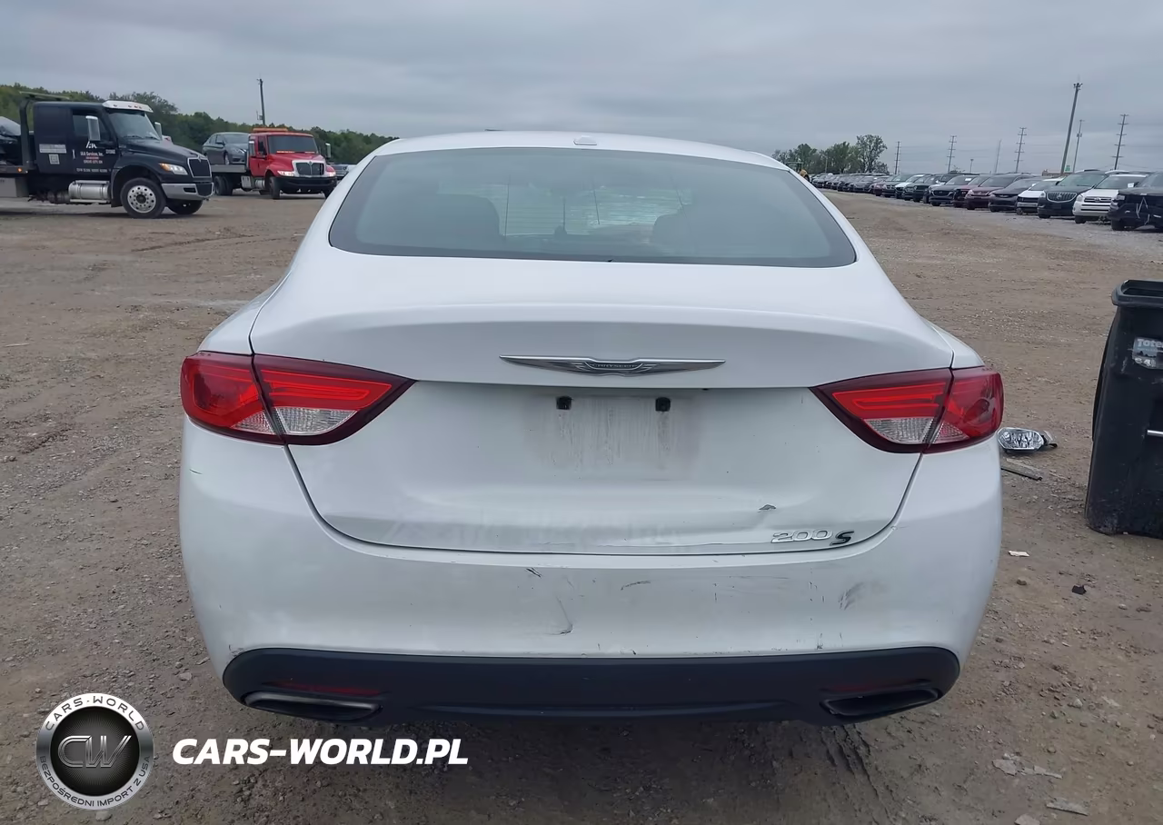 2015 Chrysler 200 S VIN:1C3CCCBB1FN621963 - 16