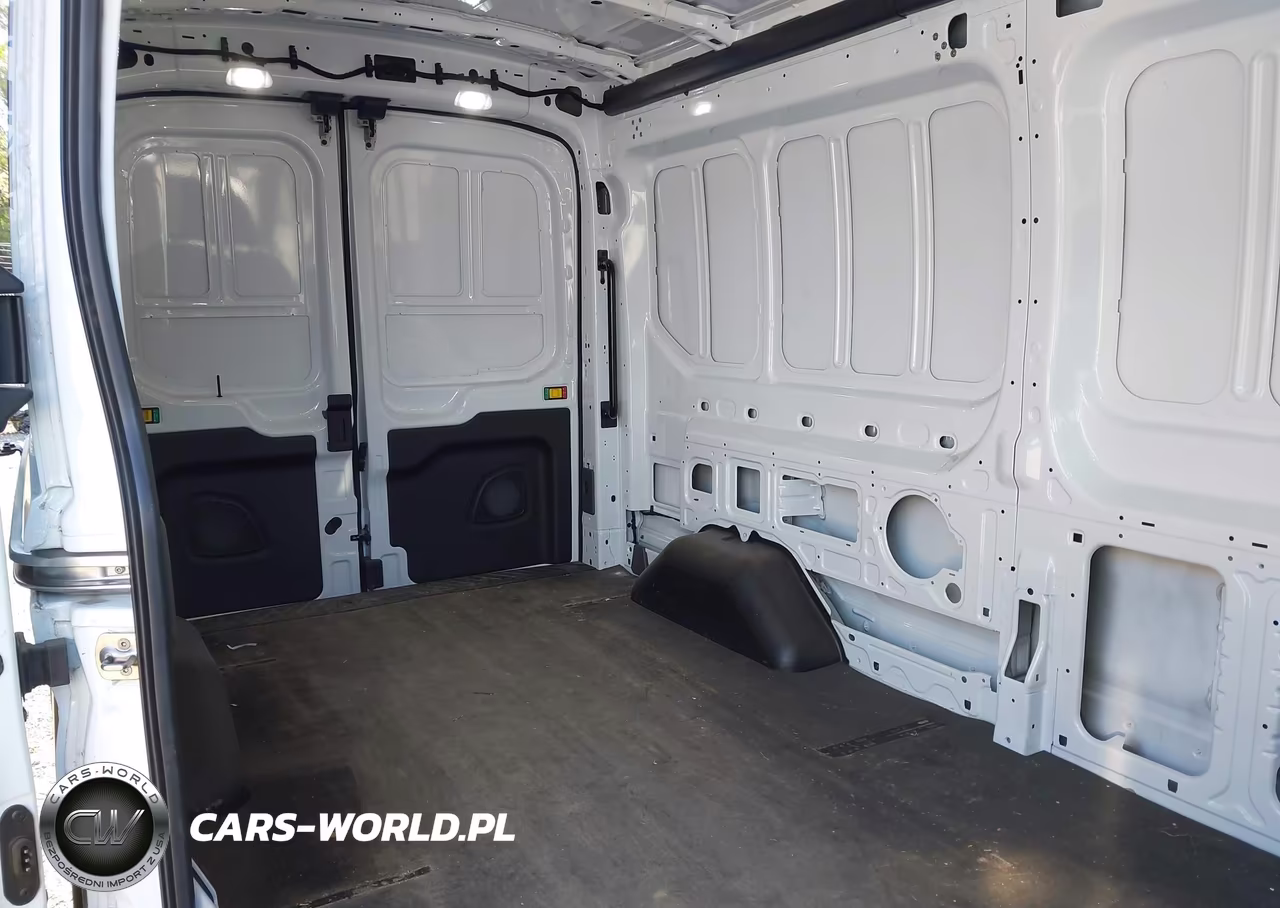 2024 Ford Transit-250 VIN:1FTBR1C87RKA98290 - 7
