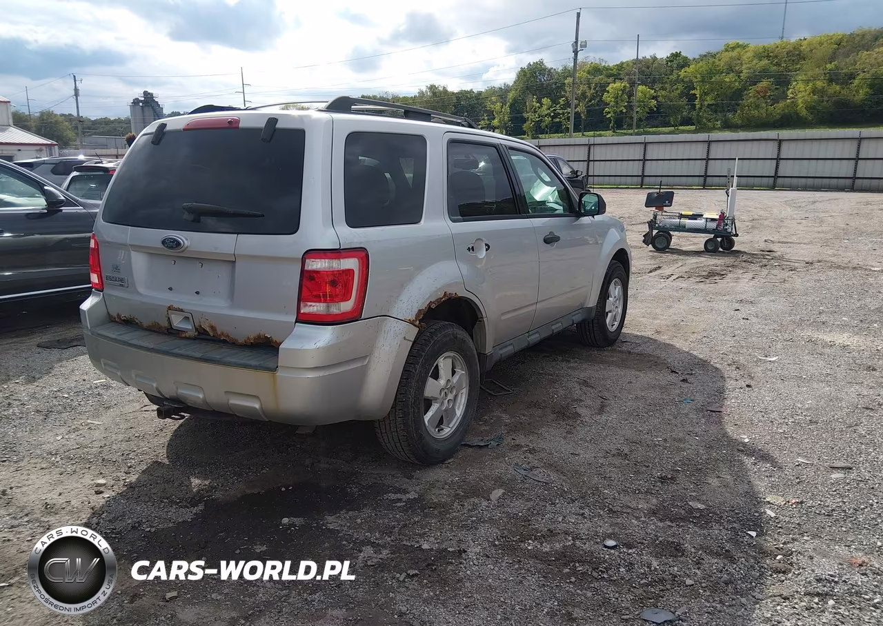 2011 Ford Escape Xlt Automatic VIN:1FMCU9D78BKA45865 - 4