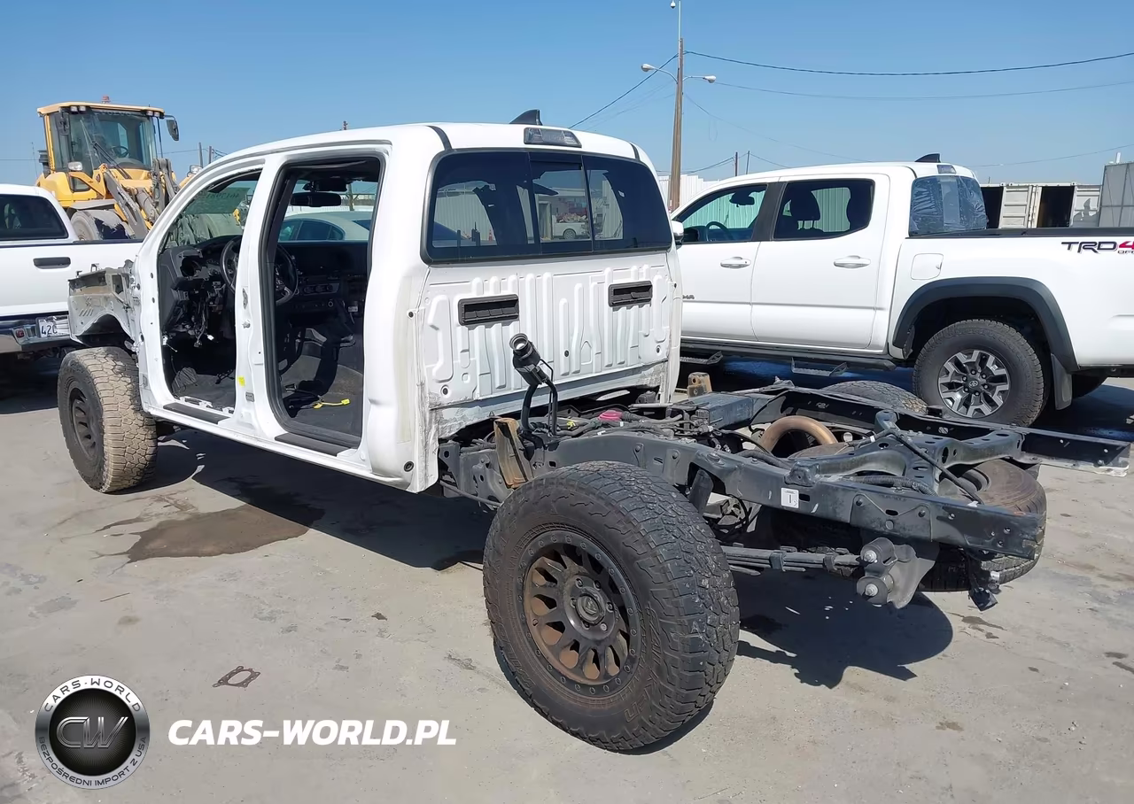 2017 Toyota Tacoma Trd Sport VIN:3TMDZ5BN0HM030010 - 3