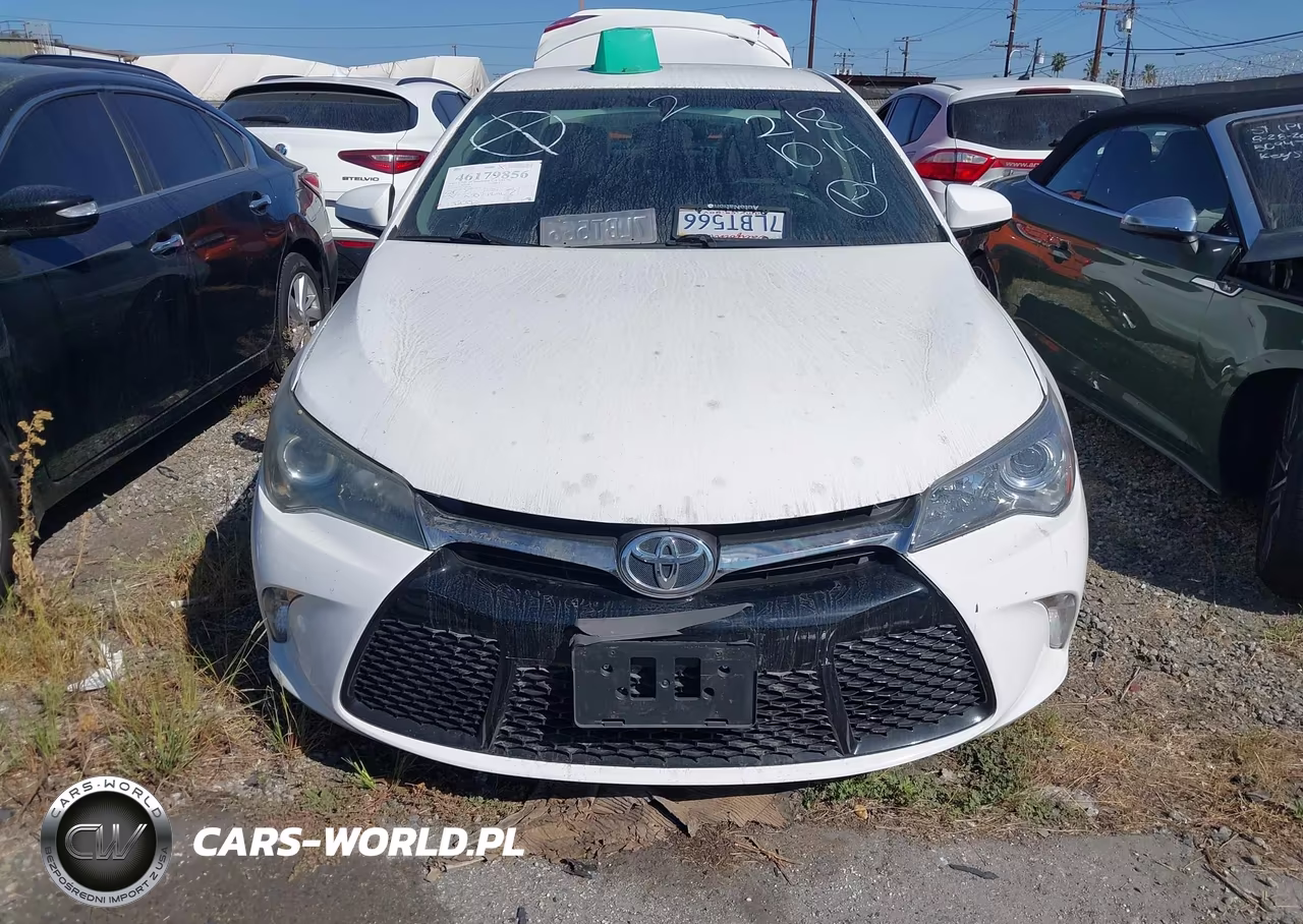 2015 Toyota Camry Se VIN:4T1BF1FK1FU047301 - 12