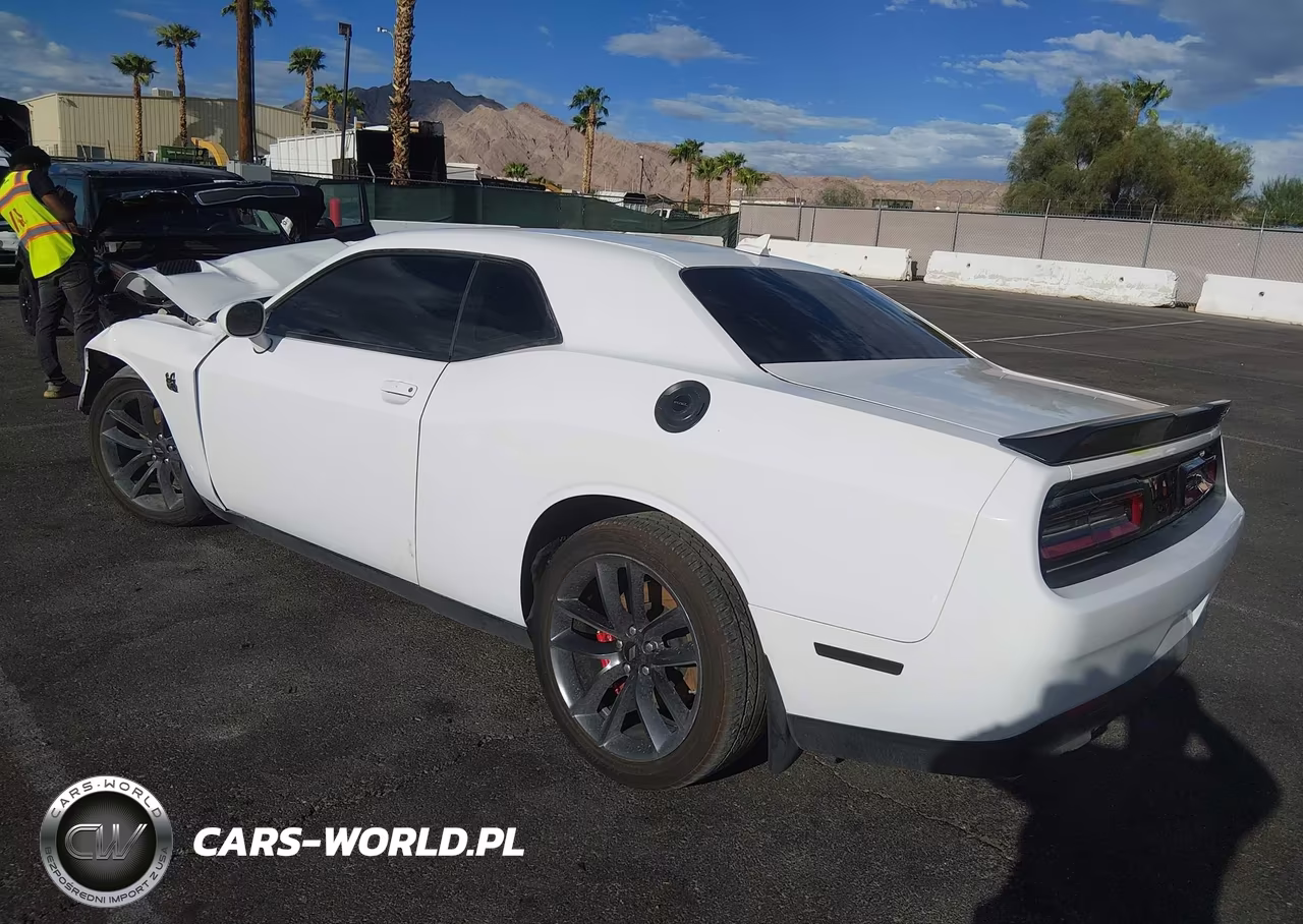 2019 Dodge Challenger R-T Scat Pack VIN:2C3CDZFJ0KH607122 - 3