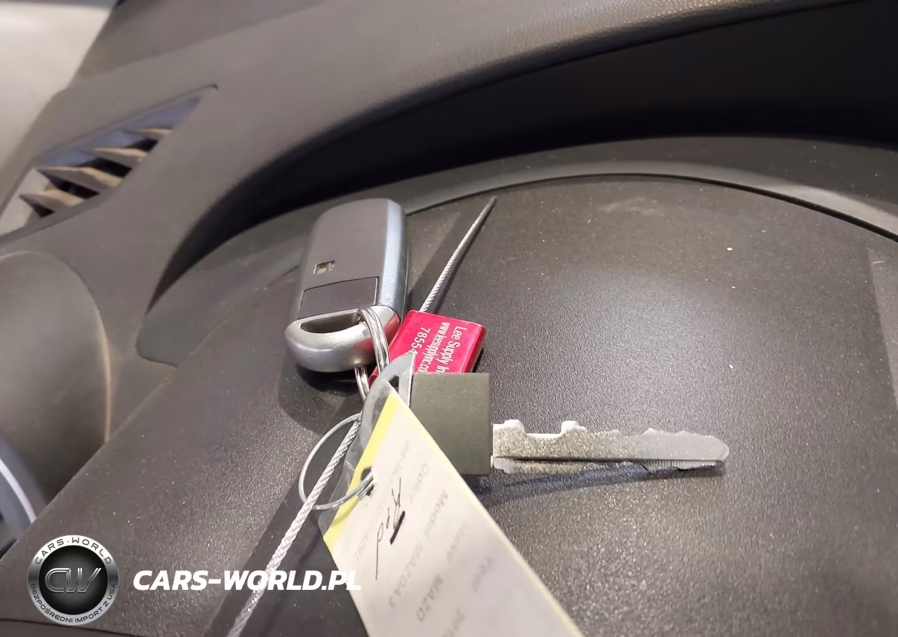 2013 Mazda Mazda3 I Touring VIN:JM1BL1V86D1716292 - 11