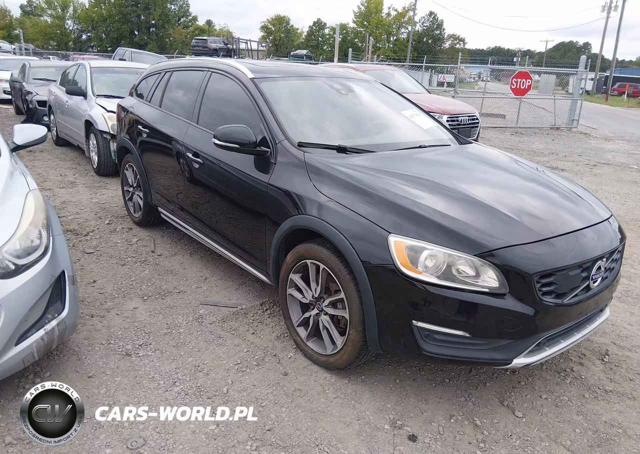2016 Volvo V60 Cross Country Premier