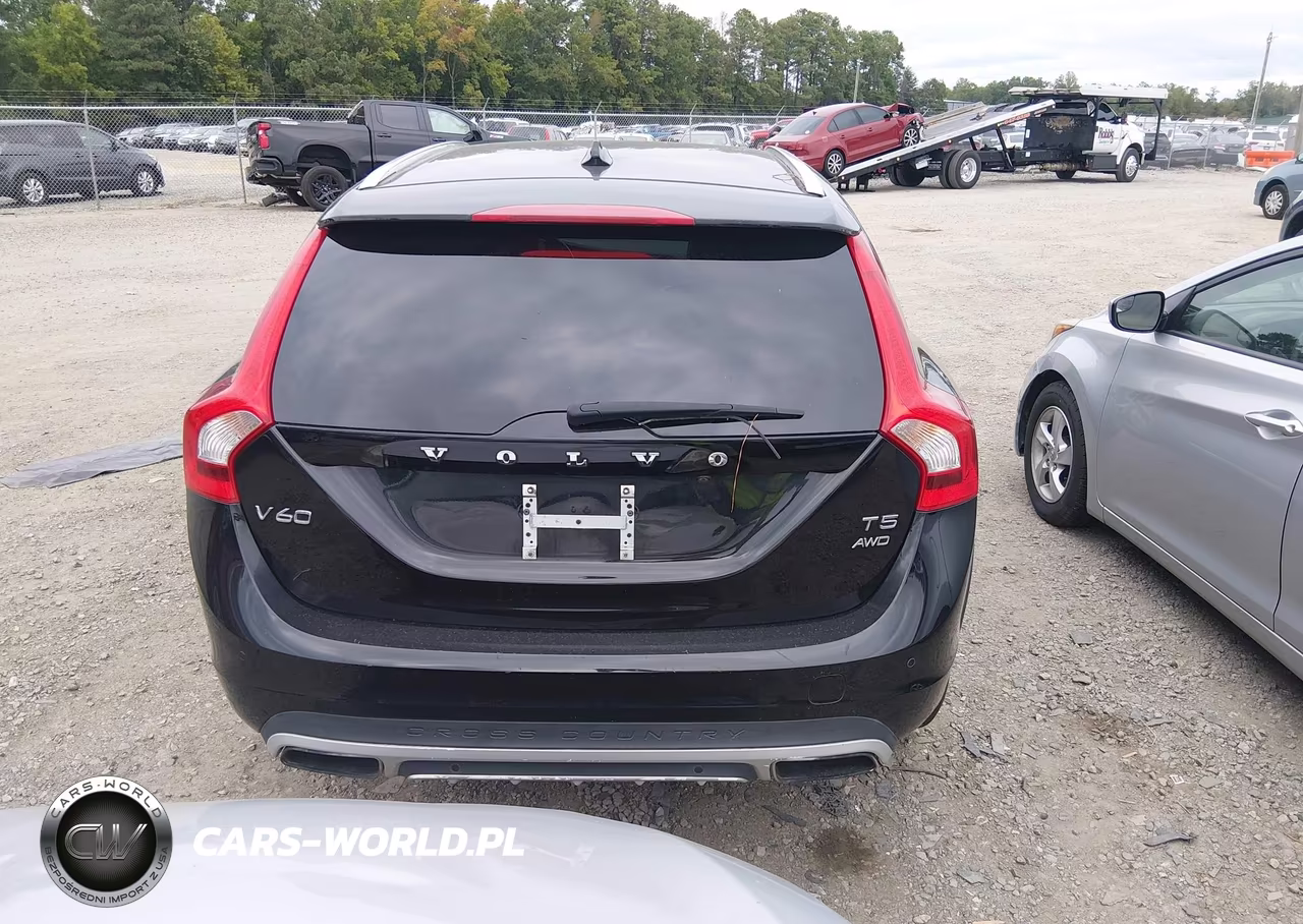 2016 Volvo V60 Cross Country Premier VIN:YV4612HK8G1019258 - 16