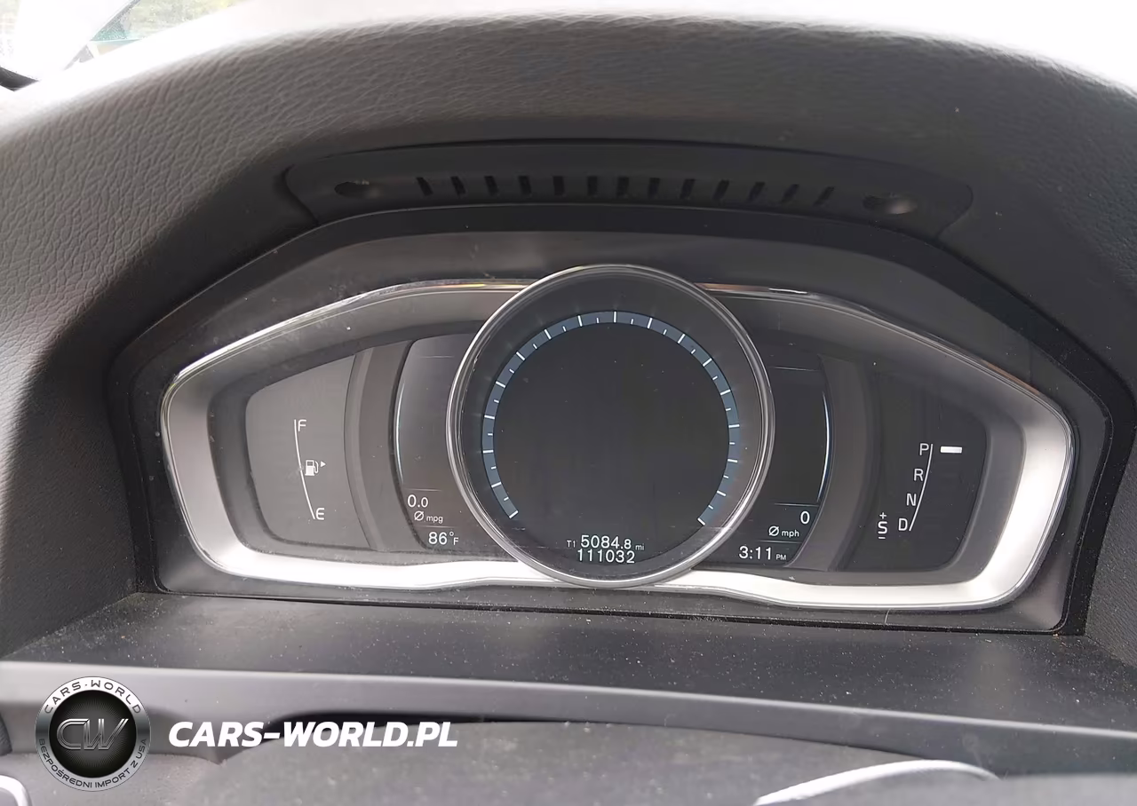 2016 Volvo V60 Cross Country Premier VIN:YV4612HK8G1019258 - 7