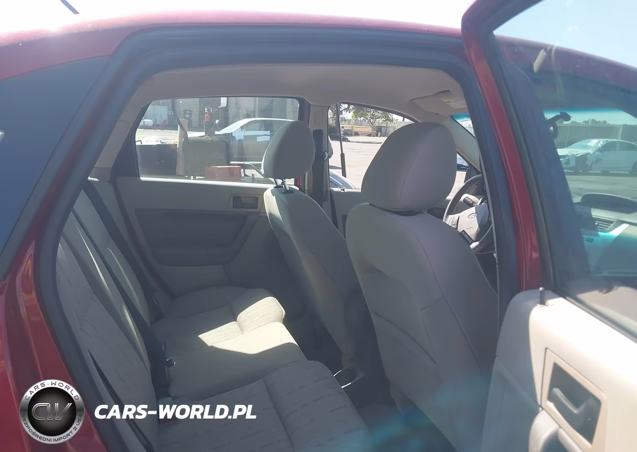 2011 Ford Focus Se VIN:1FAHP3FN6BW103819 - 8