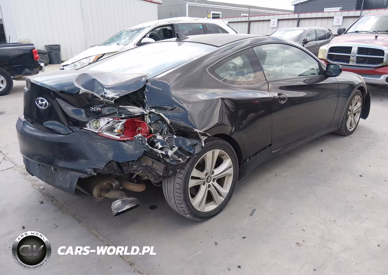 2010 Hyundai Genesis 2.0T Premium VIN:KMHHT6KD1AU030515 - 4