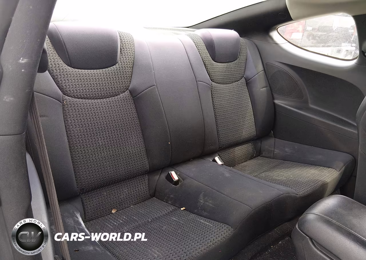 2010 Hyundai Genesis 2.0T Premium VIN:KMHHT6KD1AU030515 - 8