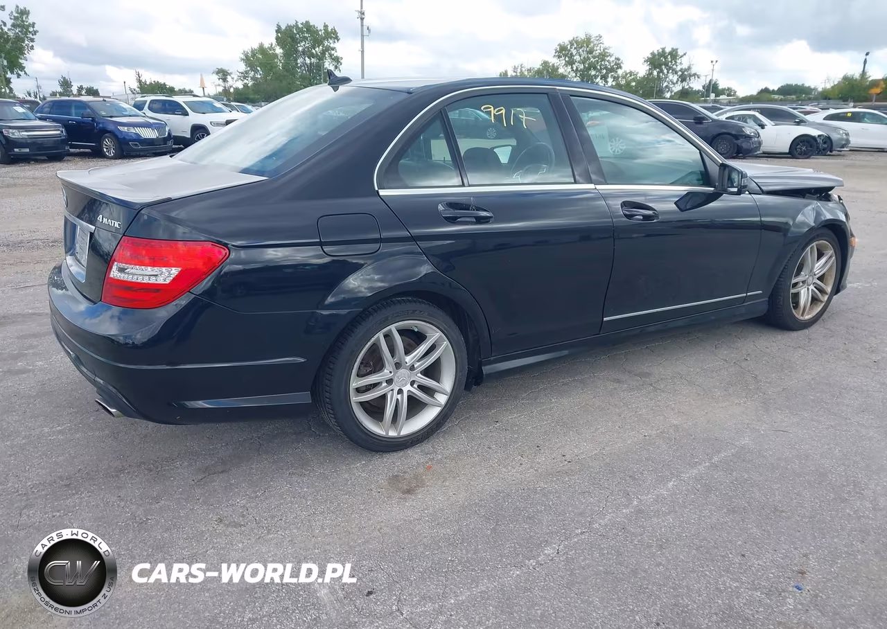 2012 Mercedes-Benz C 300 Luxury 4Matic-Sport 4Matic VIN:WDDGF8BB0CR209187 - 4