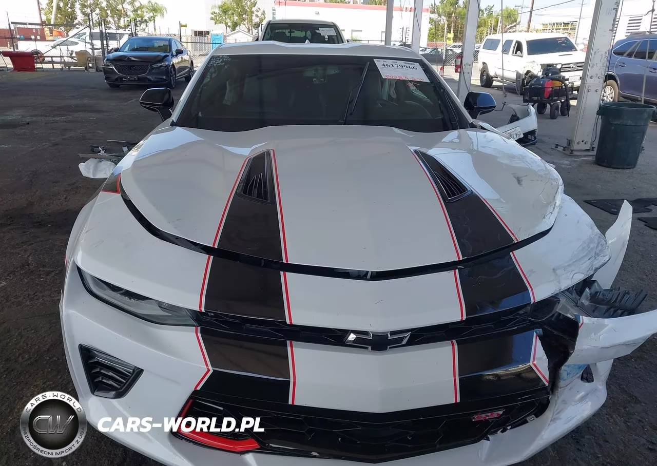 2018 Chevrolet Camaro 2Ss VIN:1G1FG1R75J0126733 - 13