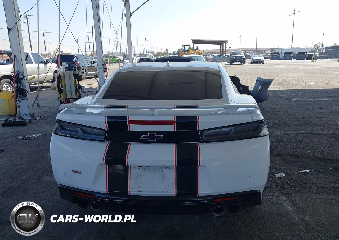 2018 Chevrolet Camaro 2Ss VIN:1G1FG1R75J0126733 - 17