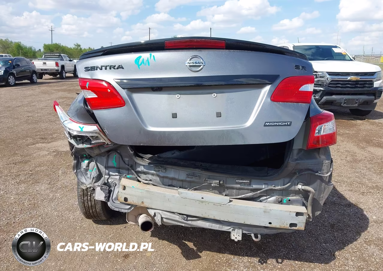 2018 Nissan Sentra Sr VIN:3N1AB7AP9JY249541 - 17