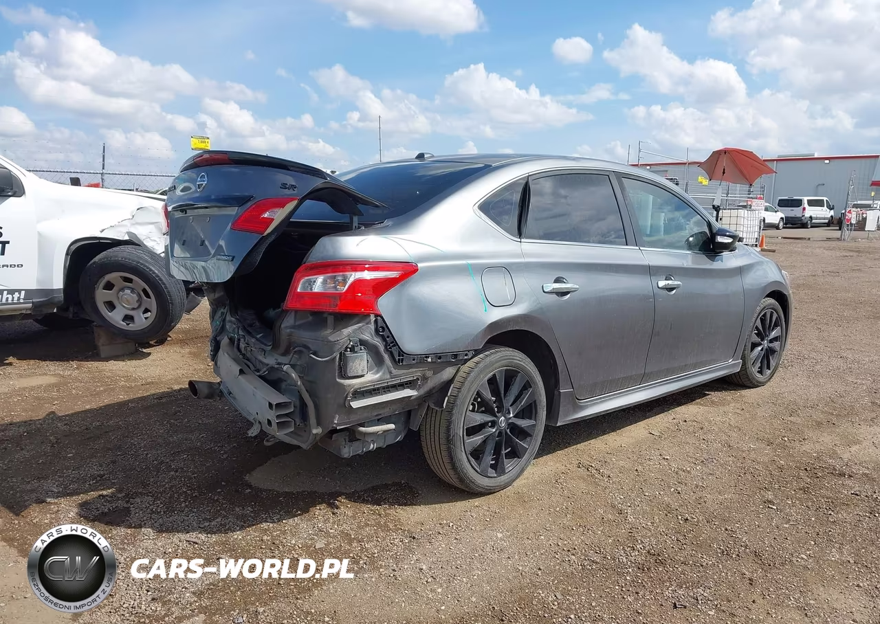 2018 Nissan Sentra Sr VIN:3N1AB7AP9JY249541 - 4
