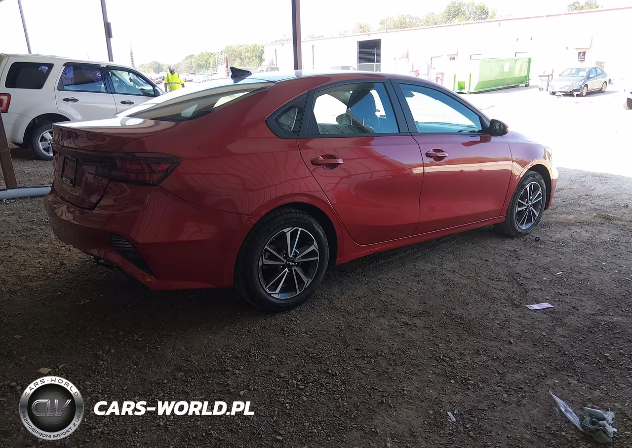 2023 Kia Forte Lxs VIN:3KPF24AD6PE565111 - 4