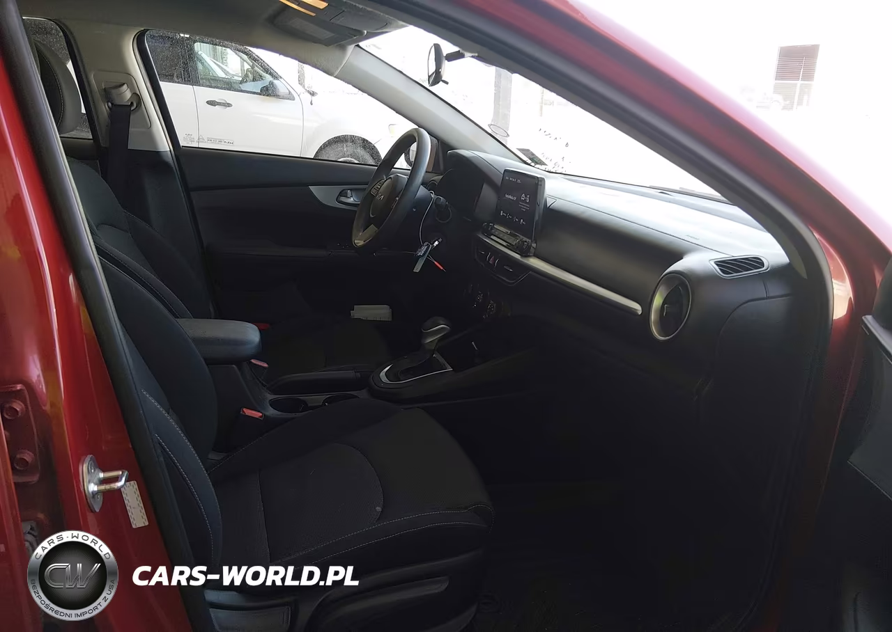 2023 Kia Forte Lxs VIN:3KPF24AD6PE565111 - 5