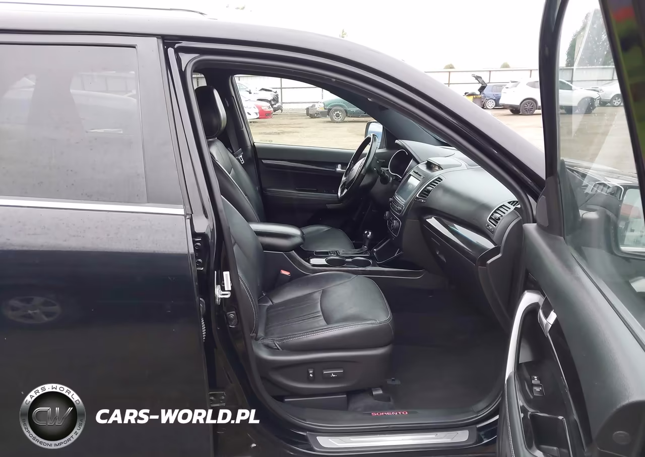 2015 Kia Sorento Limited V6 VIN:5XYKWDA79FG552660 - 5