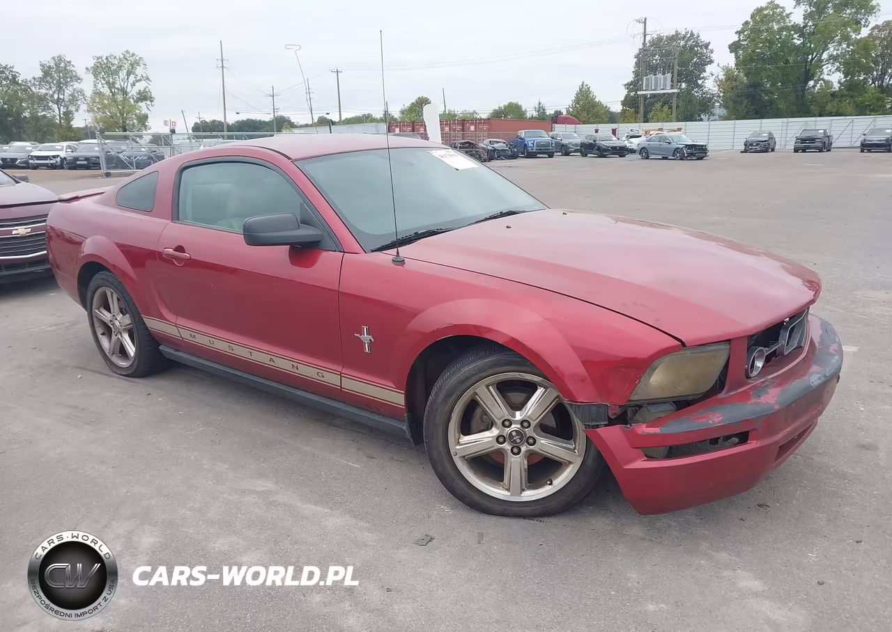2007 Ford Mustang V6 Deluxe-V6 Premium