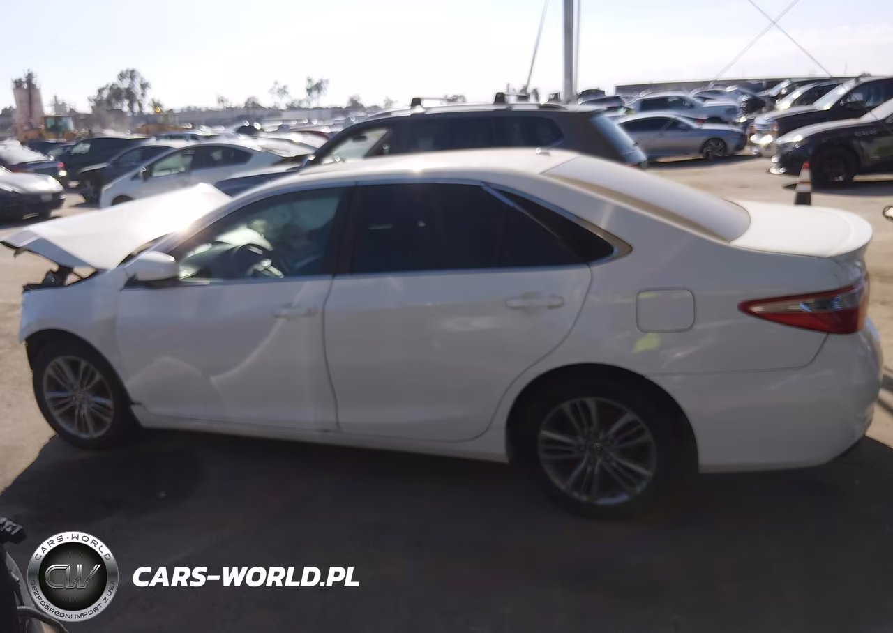 2017 Toyota Camry Se VIN:4T1BF1FK4HU375640 - 17