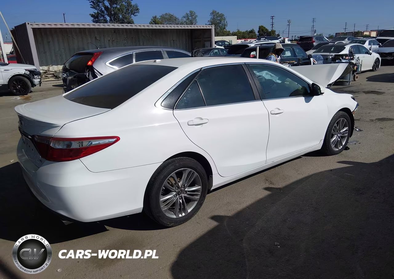 2017 Toyota Camry Se VIN:4T1BF1FK4HU375640 - 4