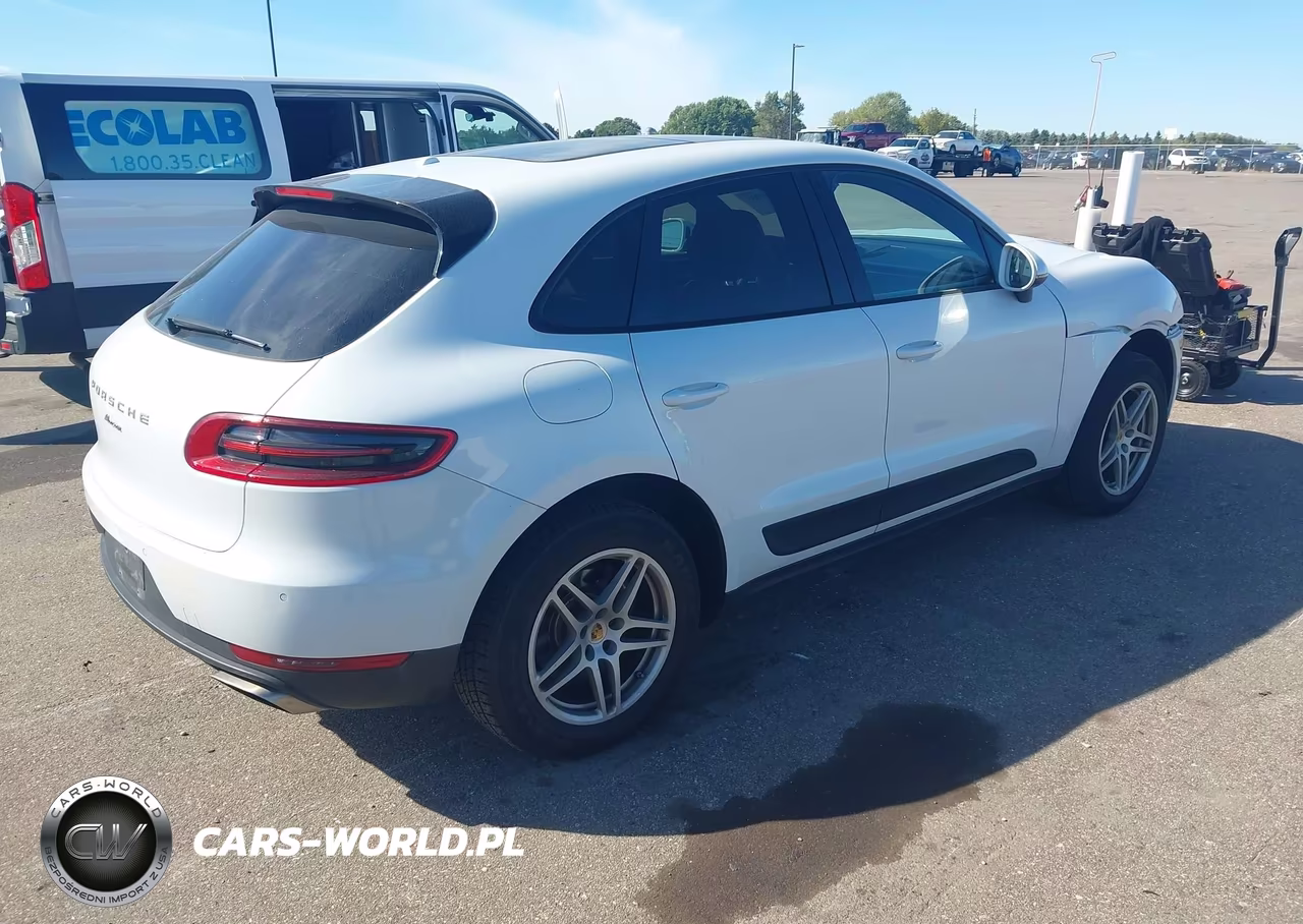 2017 Porsche Macan VIN:WP1AA2A56HLB81945 - 4