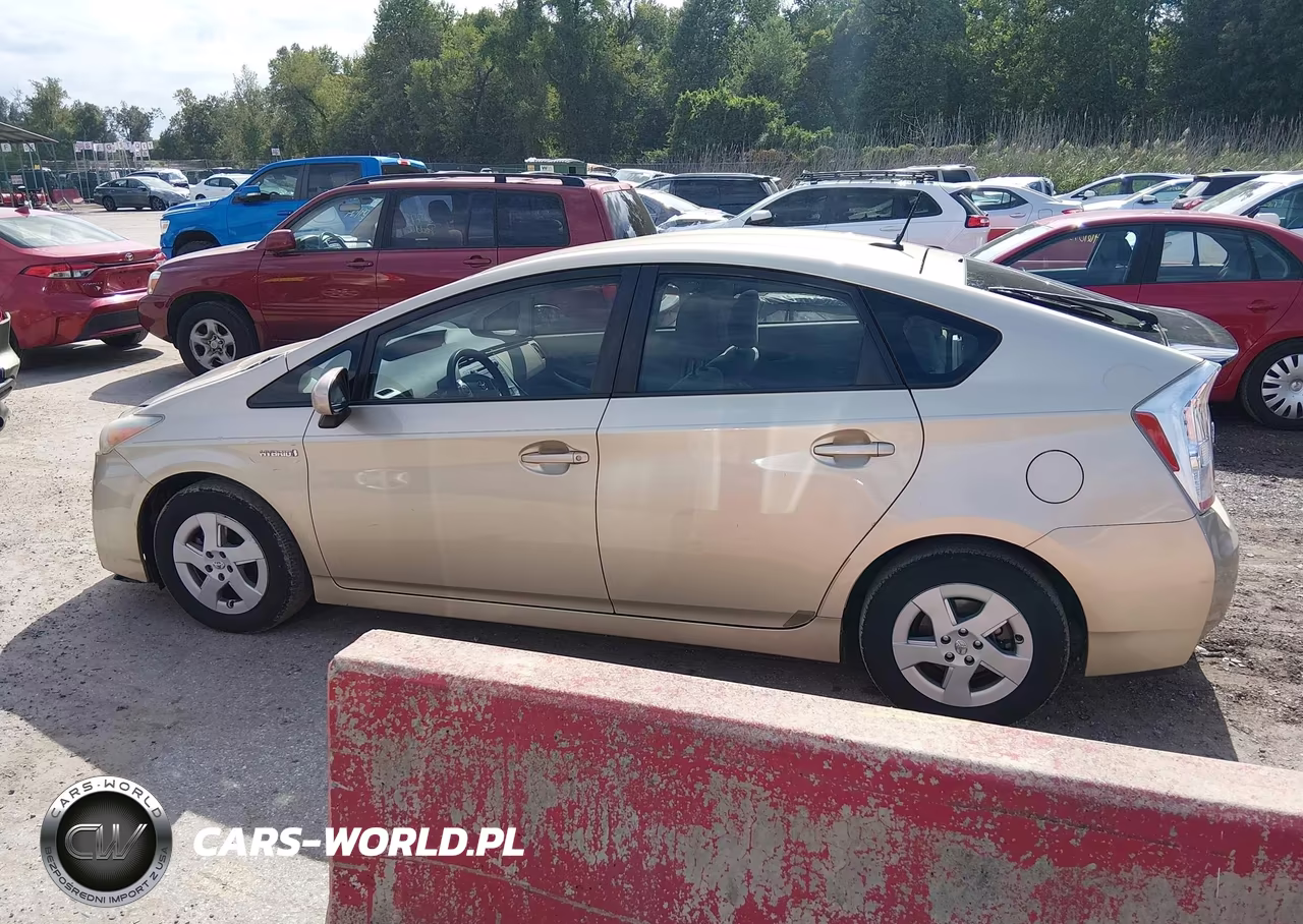 2011 Toyota Prius Two VIN:JTDKN3DU1B1397904 - 15