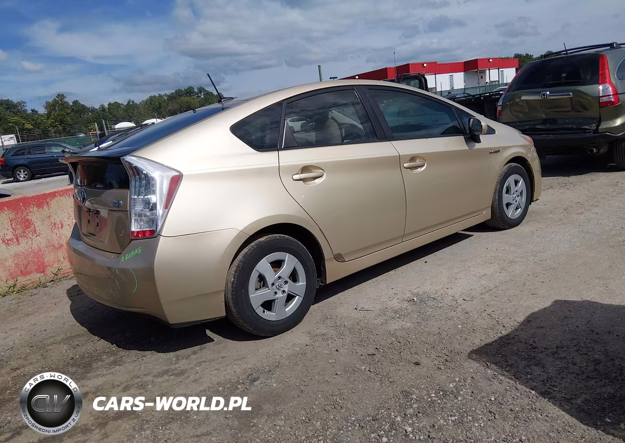2011 Toyota Prius Two VIN:JTDKN3DU1B1397904 - 4
