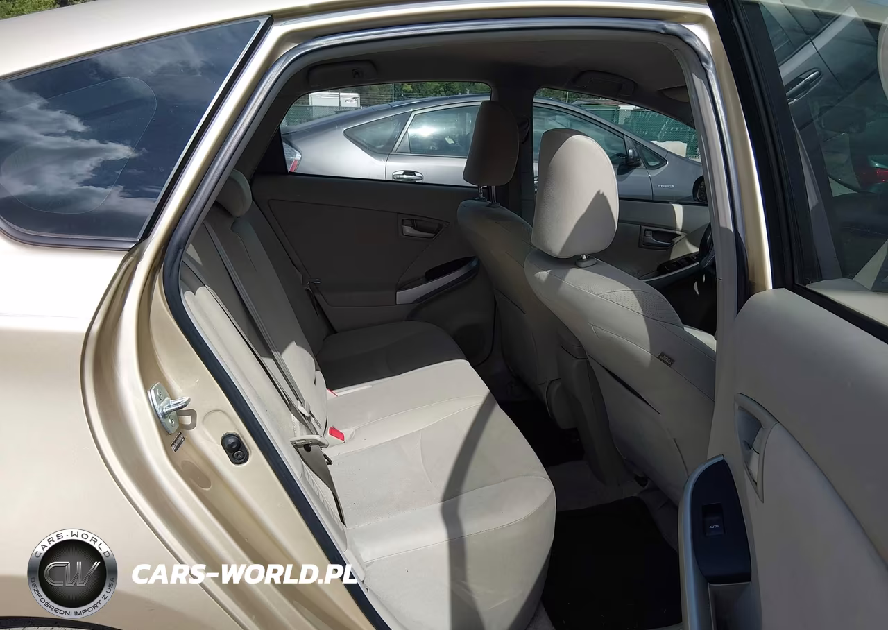 2011 Toyota Prius Two VIN:JTDKN3DU1B1397904 - 8