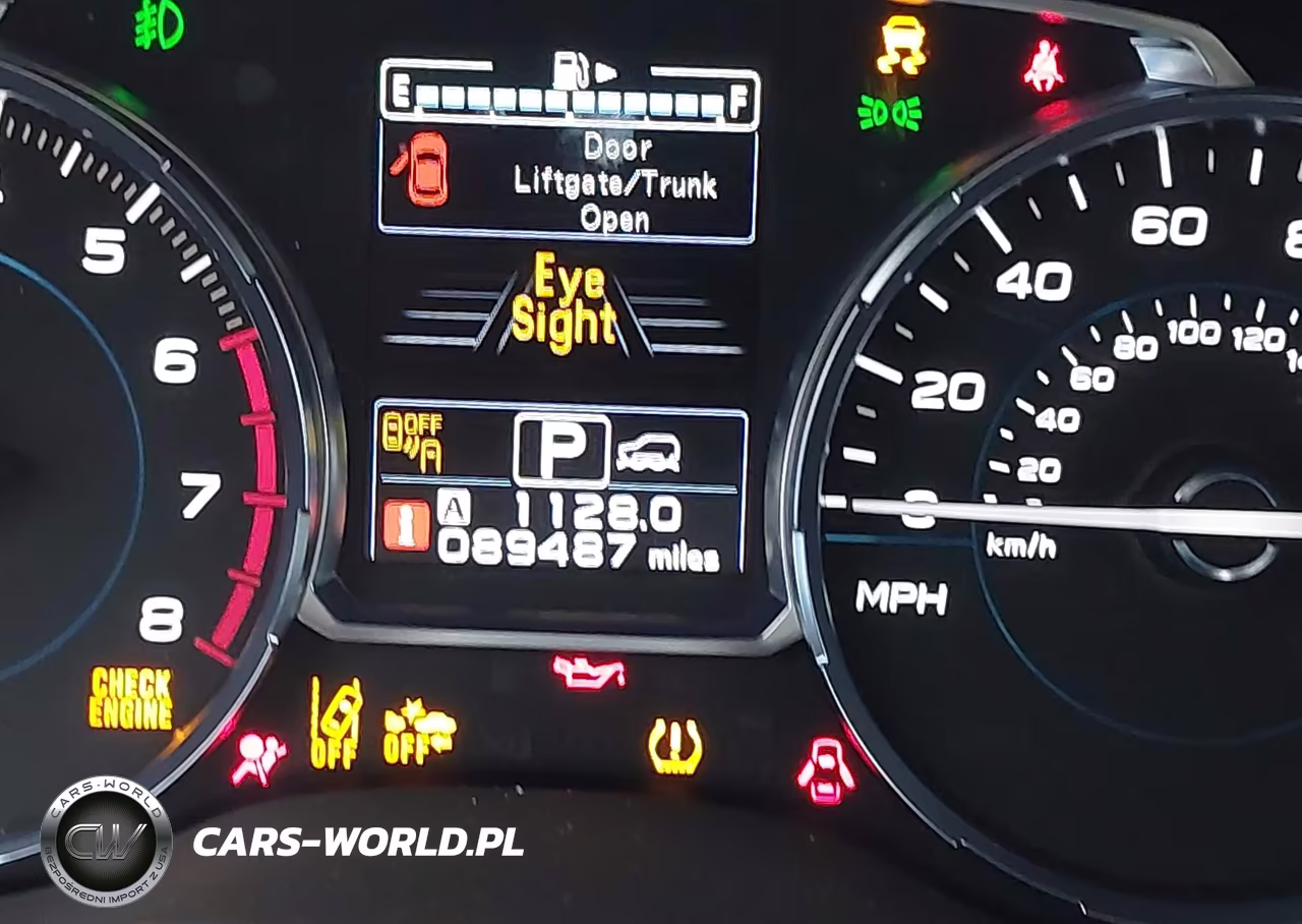 2018 Subaru Forester 2.5I Premium VIN:JF2SJAGC8JH601737 - 16