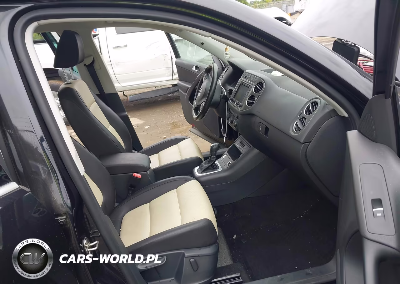 2017 Volkswagen Tiguan 2.0T Wolfsburg Edition VIN:WVGSV7AX8HW508624 - 5