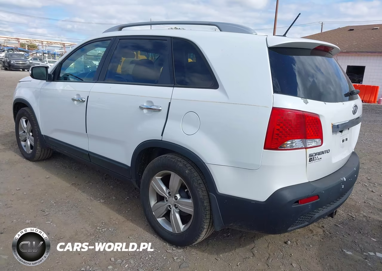 2013 Kia Sorento Ex V6 VIN:5XYKU4A23DG421103 - 3