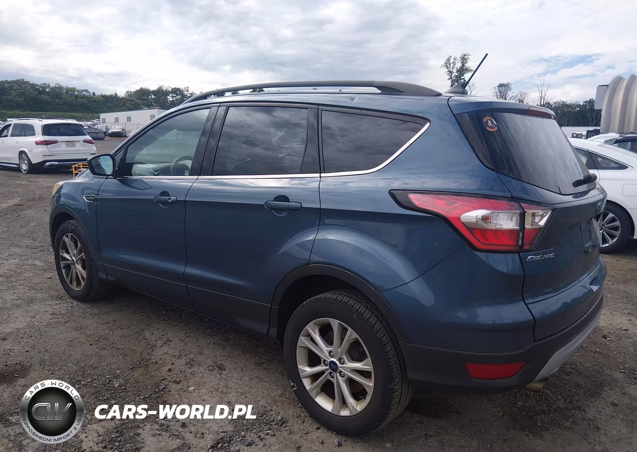 2018 Ford Escape Se VIN:1FMCU9GD4JUA87955 - 3