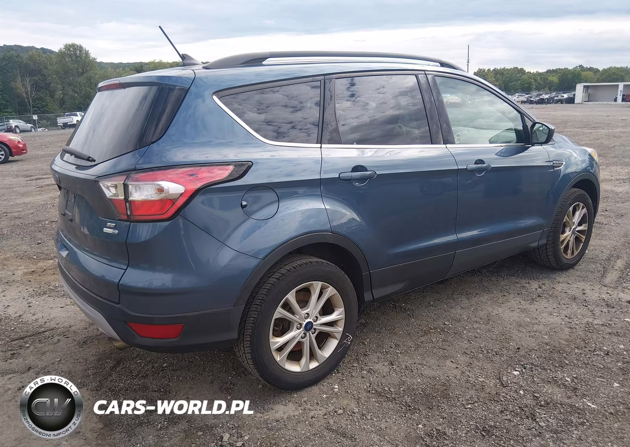 2018 Ford Escape Se VIN:1FMCU9GD4JUA87955 - 4