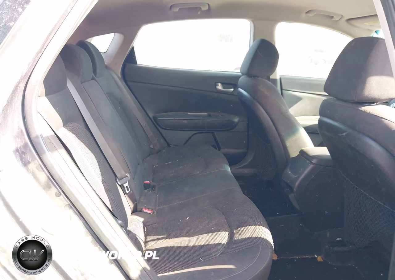 2019 Kia Optima Lx VIN:5XXGT4L33KG319638 - 8