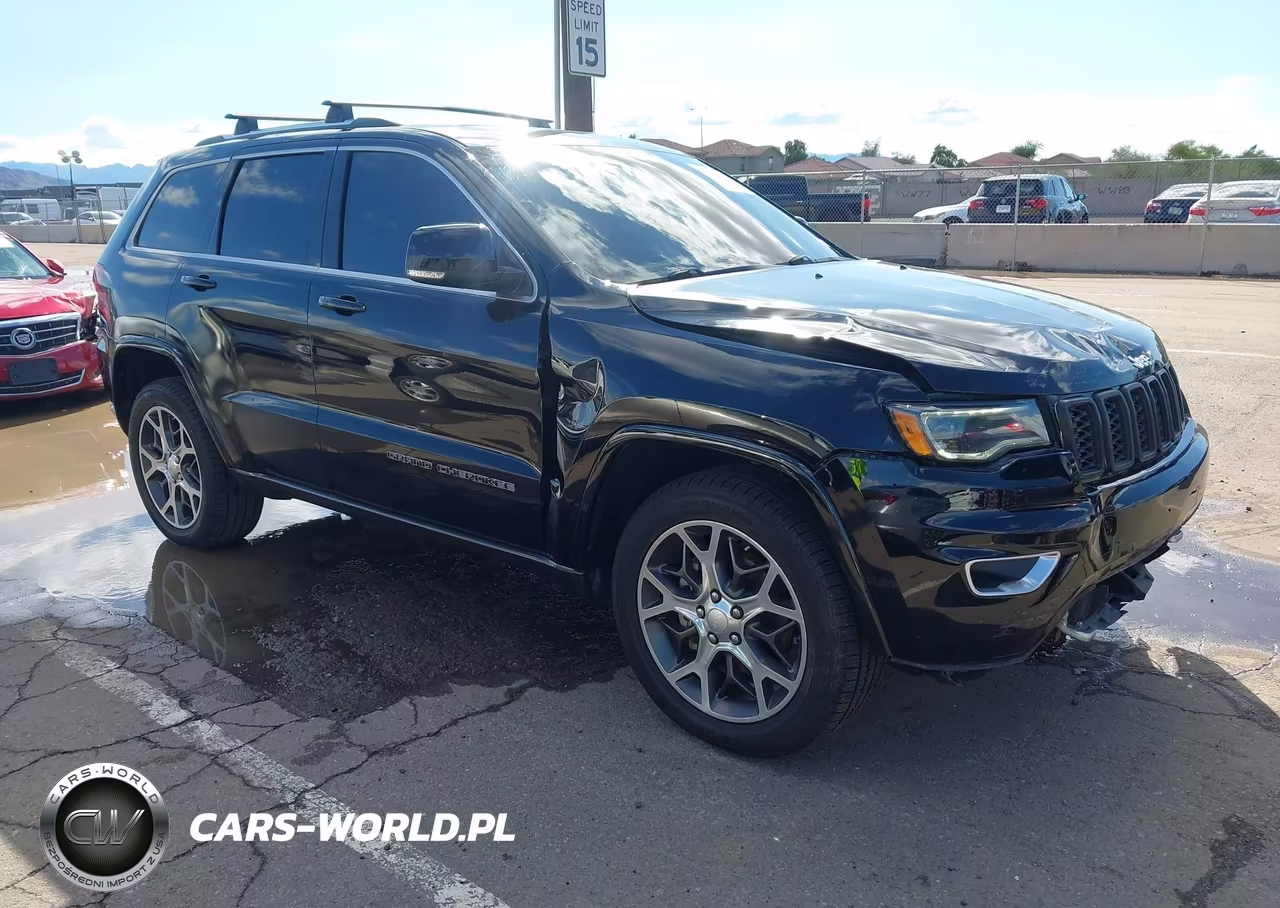 2018 Jeep Grand Cherokee Sterling Edition 4X2 VIN:1C4RJEBG8JC369877 - 1