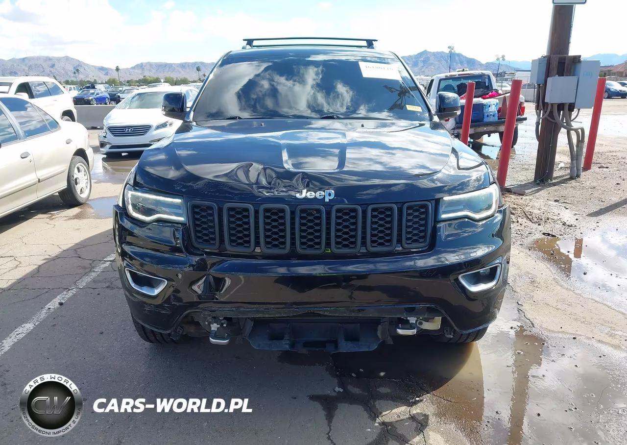 2018 Jeep Grand Cherokee Sterling Edition 4X2 VIN:1C4RJEBG8JC369877 - 12