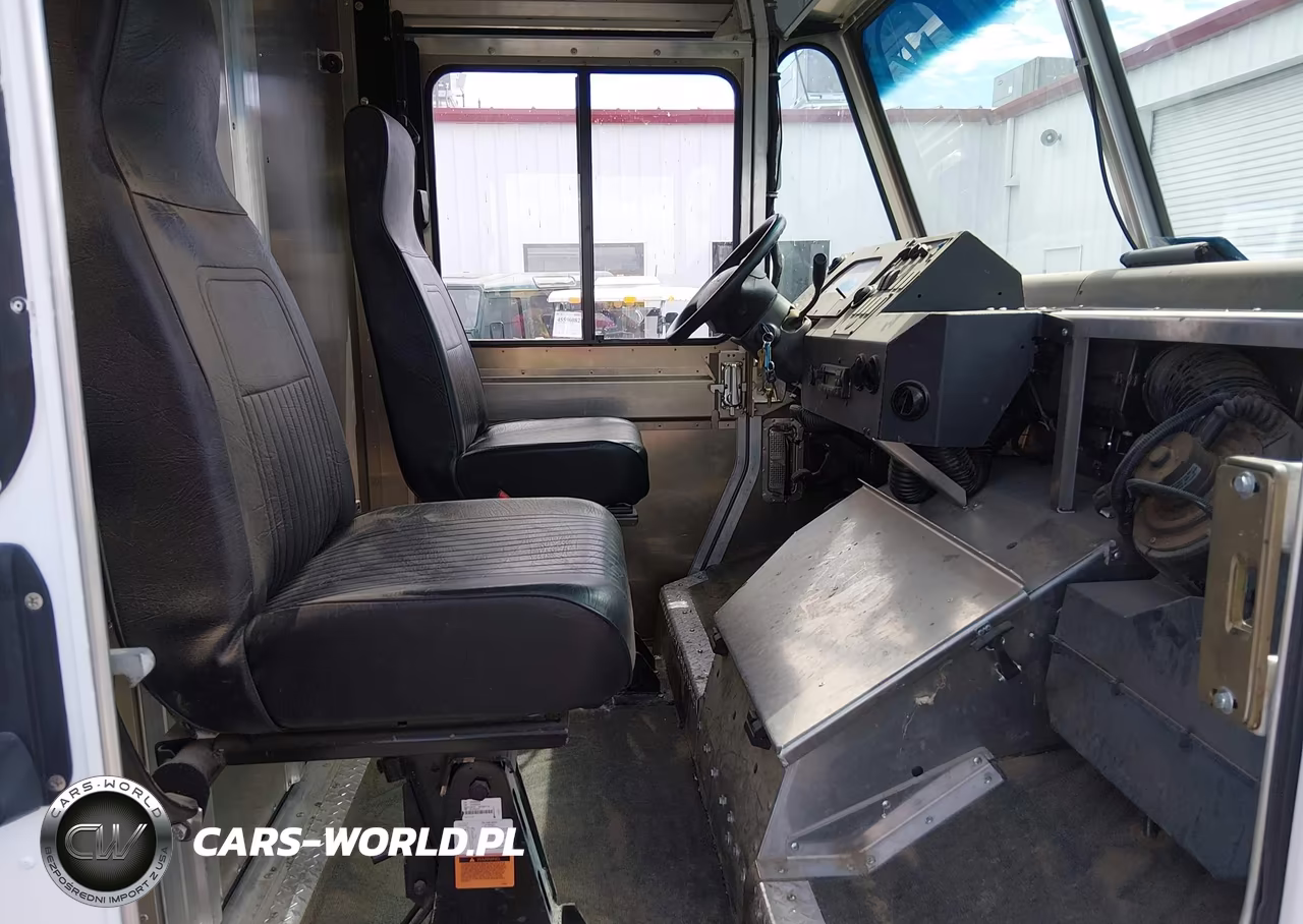 2016 Ford E-350 Stripped VIN:1FC3E3KS2GDC55363 - 5