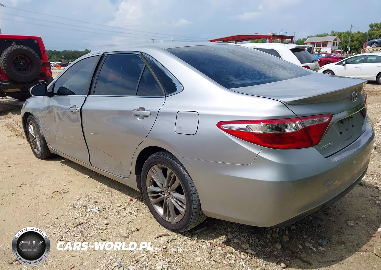 2017 Toyota Camry Se VIN:4T1BF1FK3HU387598 - 3