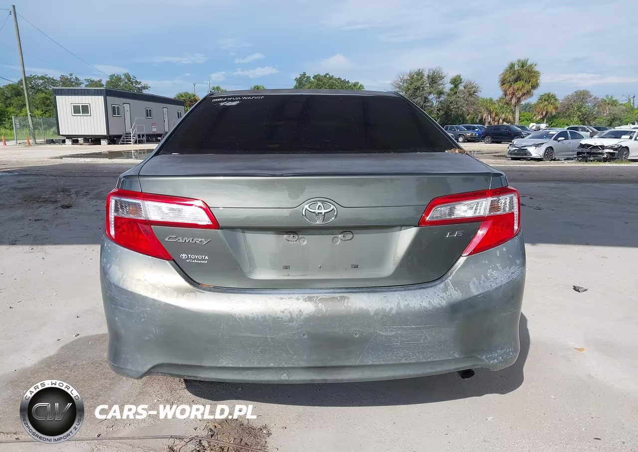 2014 Toyota Camry Le VIN:4T4BF1FKXER357323 - 16
