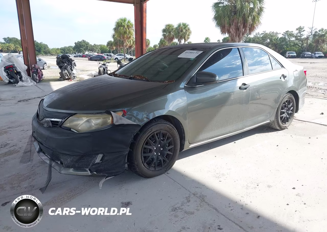 2014 Toyota Camry Le VIN:4T4BF1FKXER357323 - 2