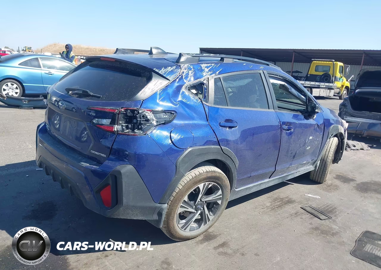 2024 Subaru Crosstrek Premium VIN:JF2GUADC4R8304025 - 4