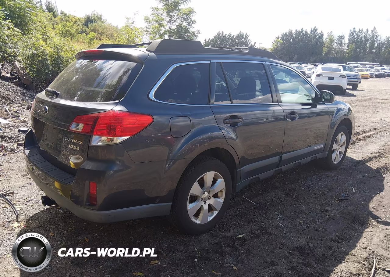 2011 Subaru Outback 2.5I Premium VIN:4S4BRBGC7B3413489 - 4