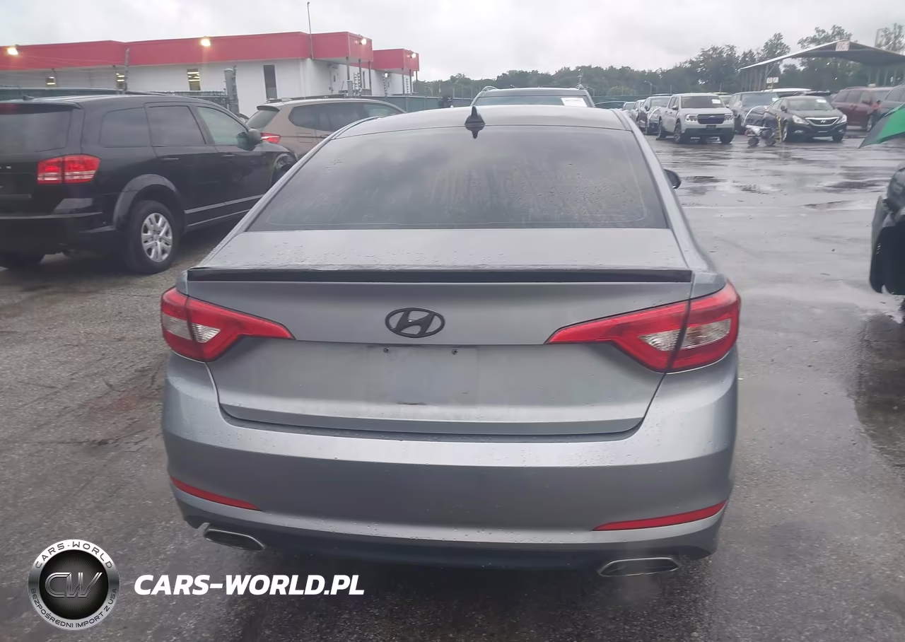 2016 Hyundai Sonata Sport VIN:5NPE34AF1GH312073 - 16