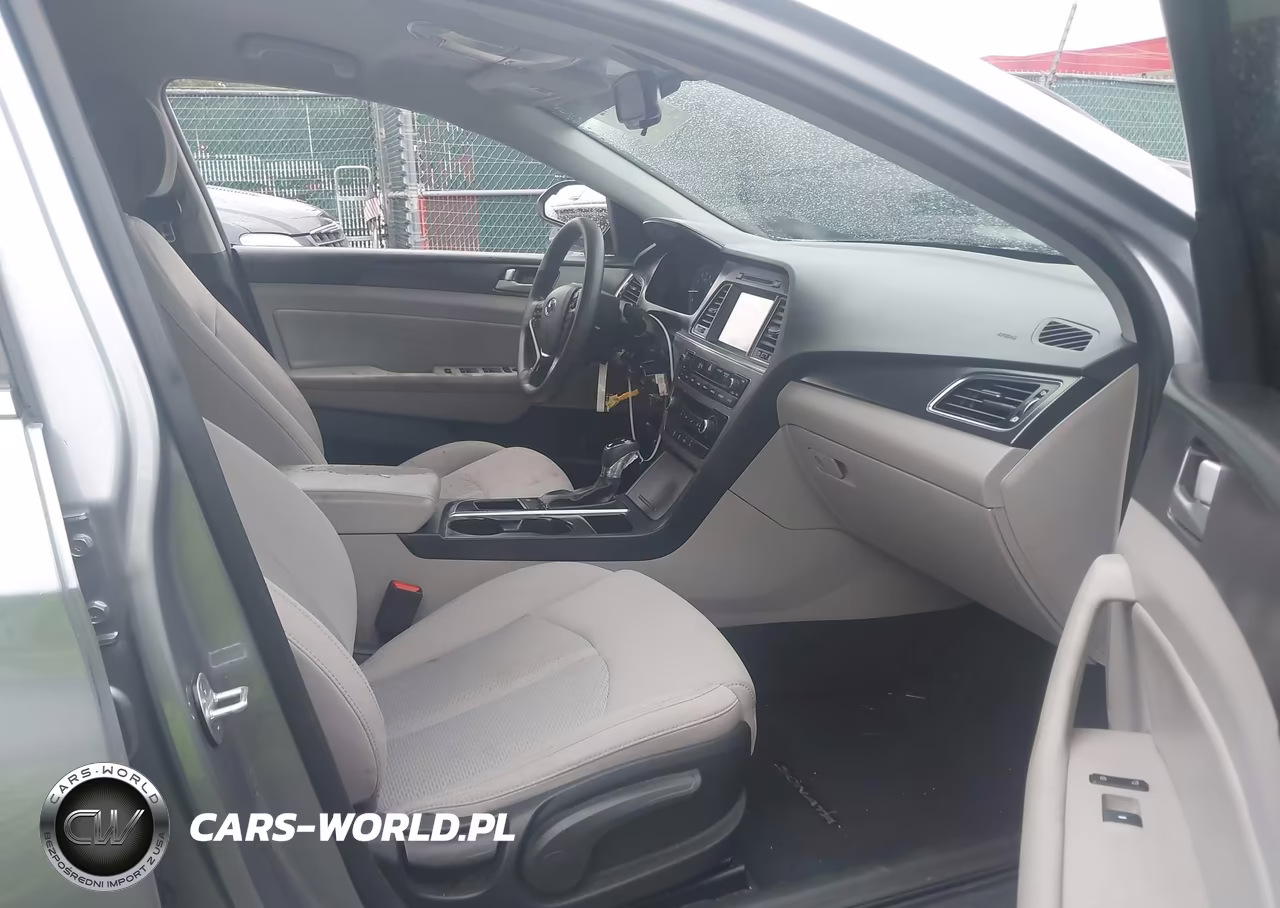 2016 Hyundai Sonata Sport VIN:5NPE34AF1GH312073 - 5